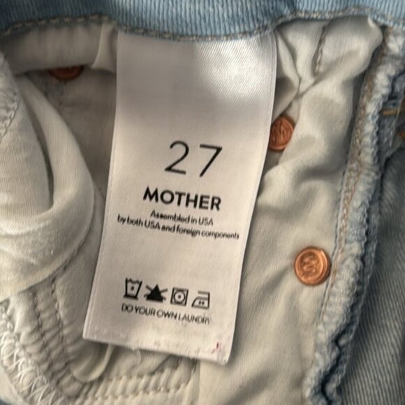 Mother 27 Light Wash Looker Ankle Fray Jeans - Picture 5 of 14